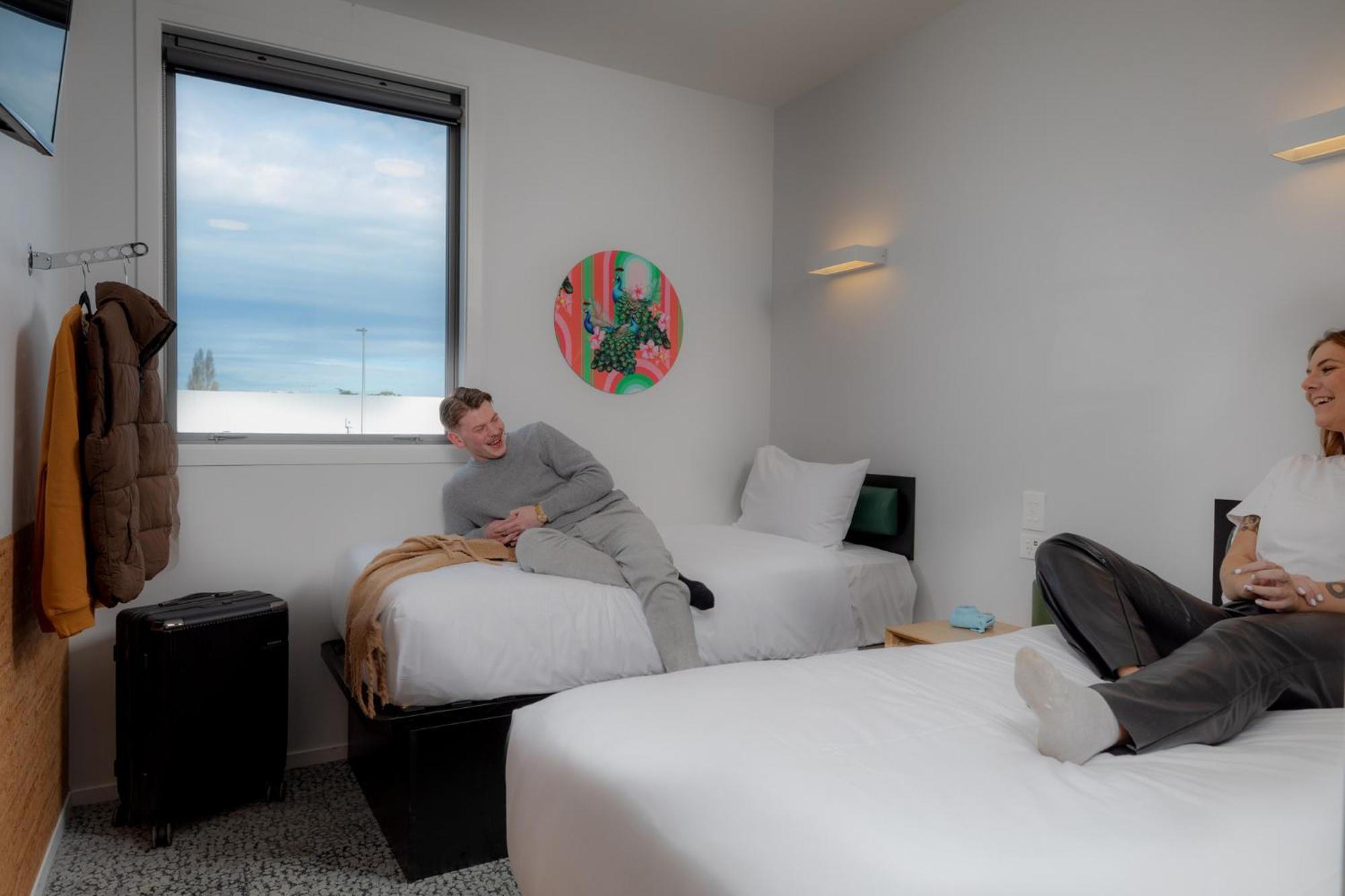 Jucy Snooze Hostel