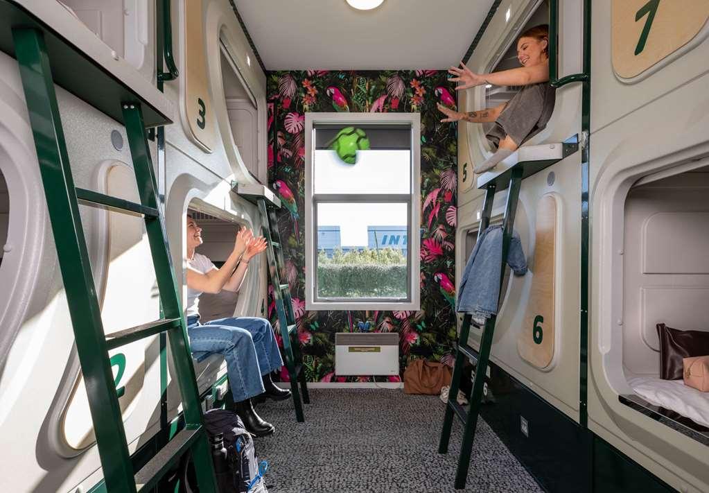 Jucy Snooze Hostel *